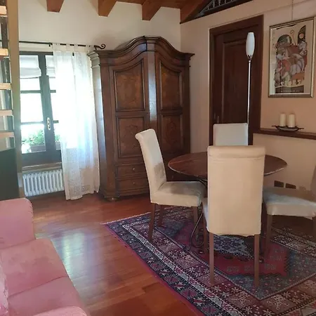 Au Coeur Du Bourg Cir Vda Lt 0348